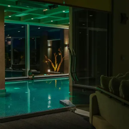 Gf Luxury *