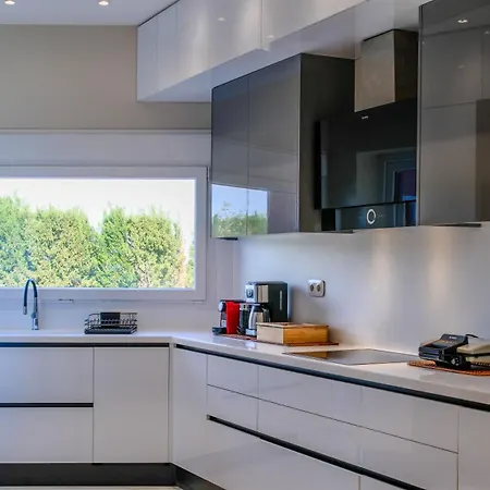 Gf Luxury With Indoor Pool -afytos Вилла