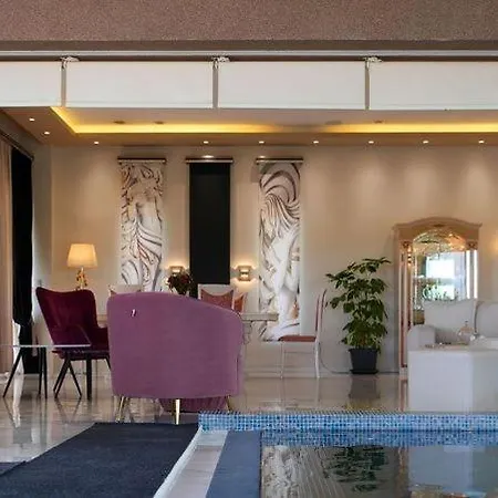 Gf Luxury With Indoor Pool -afytos *