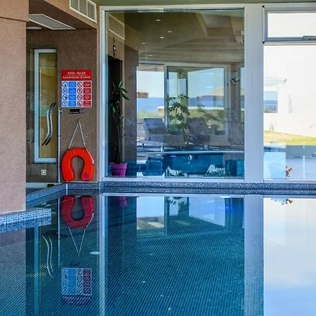 Gf Luxury With Indoor Pool -afytos